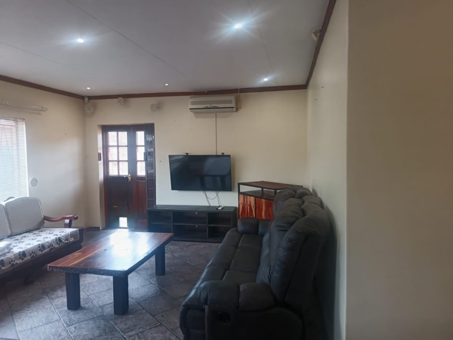 3 Bedroom Property for Sale in Hillcrest Northern Cape
